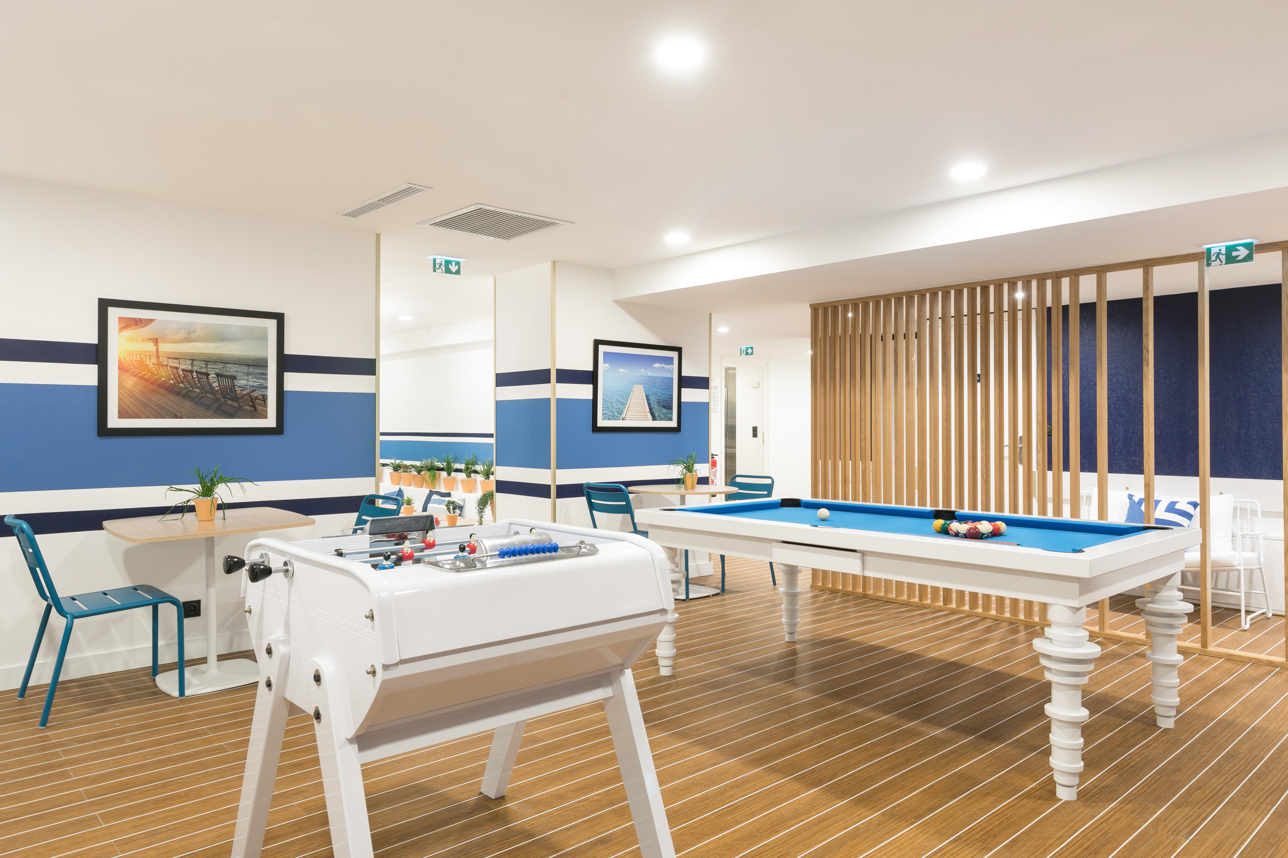 The Deck Hotel By Happyculture Ницца Экстерьер фото
