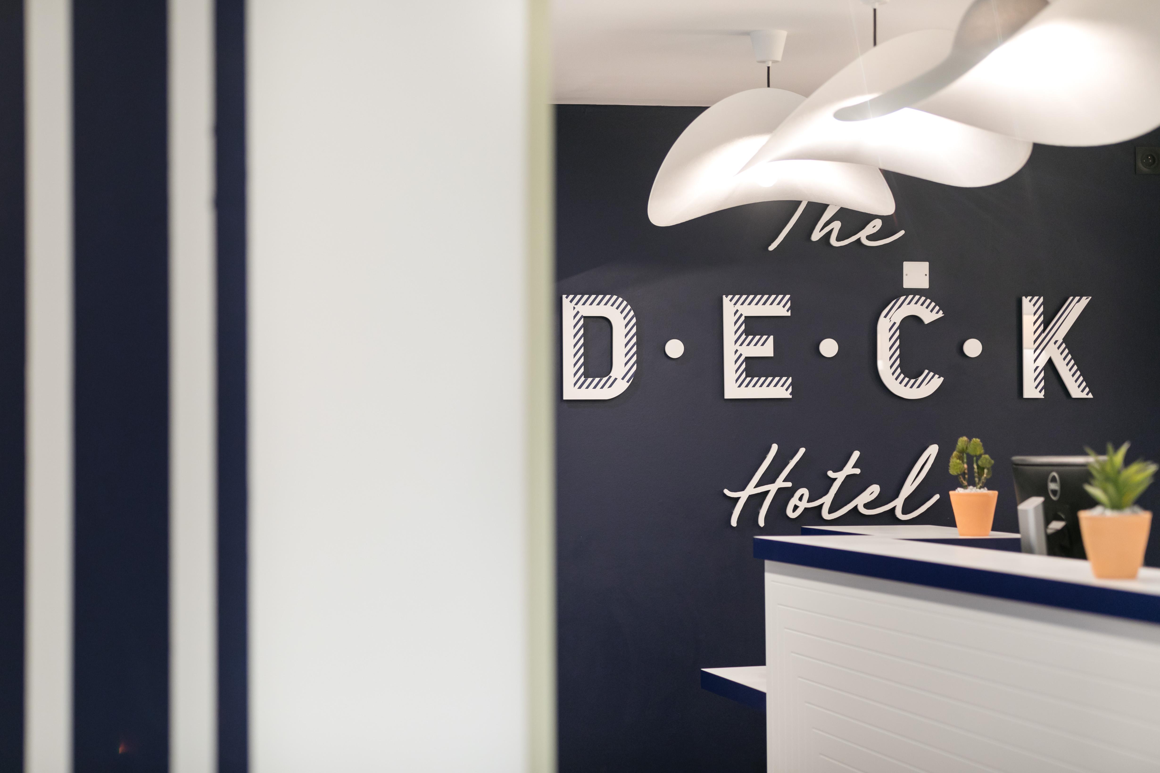 The Deck Hotel By Happyculture Ницца Экстерьер фото